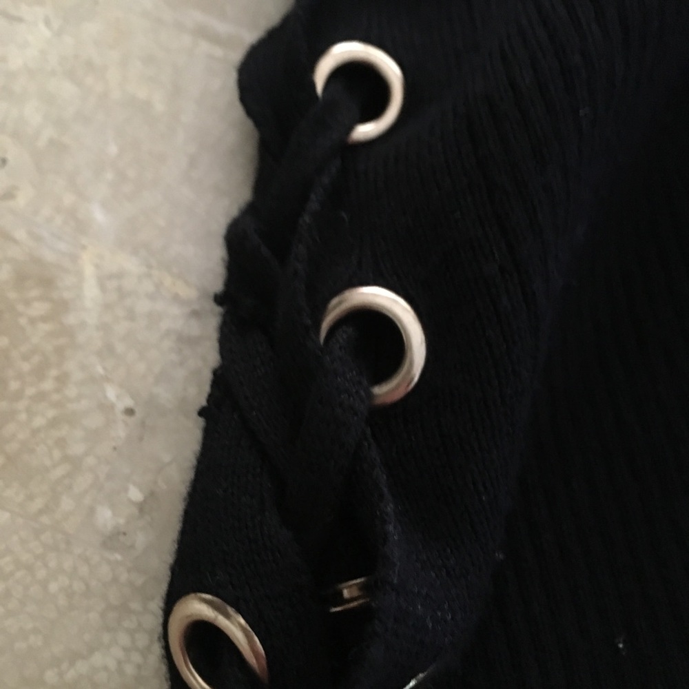 Dress - Picture 7 of 8